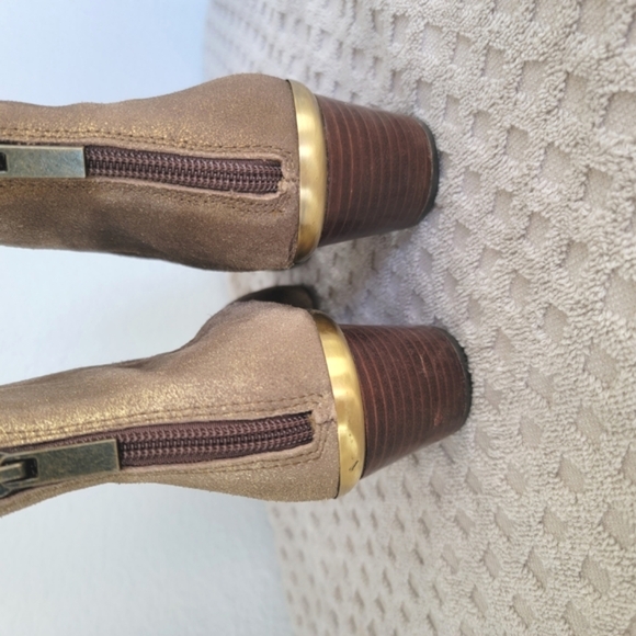 Gold Ankle Boots with Chunky Heel and back zipper Design - Picture 8 of 9